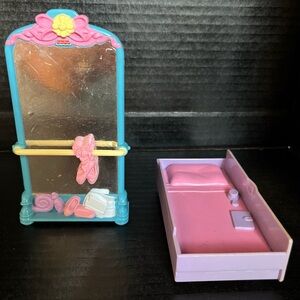 Fisher Price Loving Family Ballet Dance Mirror and Bed Dollhouse Furniture
